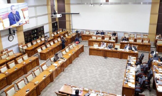 Profil Endipat Wijaya, Anggota DPR yang Sindir Donasi Rp 10 M ke Sumatera