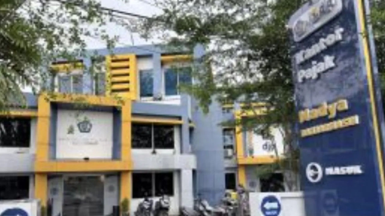 Hukum Kemarin: OTT KPK hingga Arief Hidayat Purnabakti