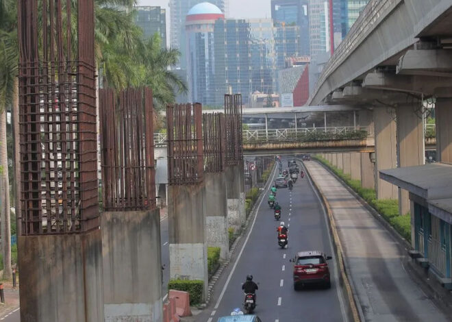 DKI Sepekan: Pembongkaran Tiang Monorel hingga Imbauan Mudik