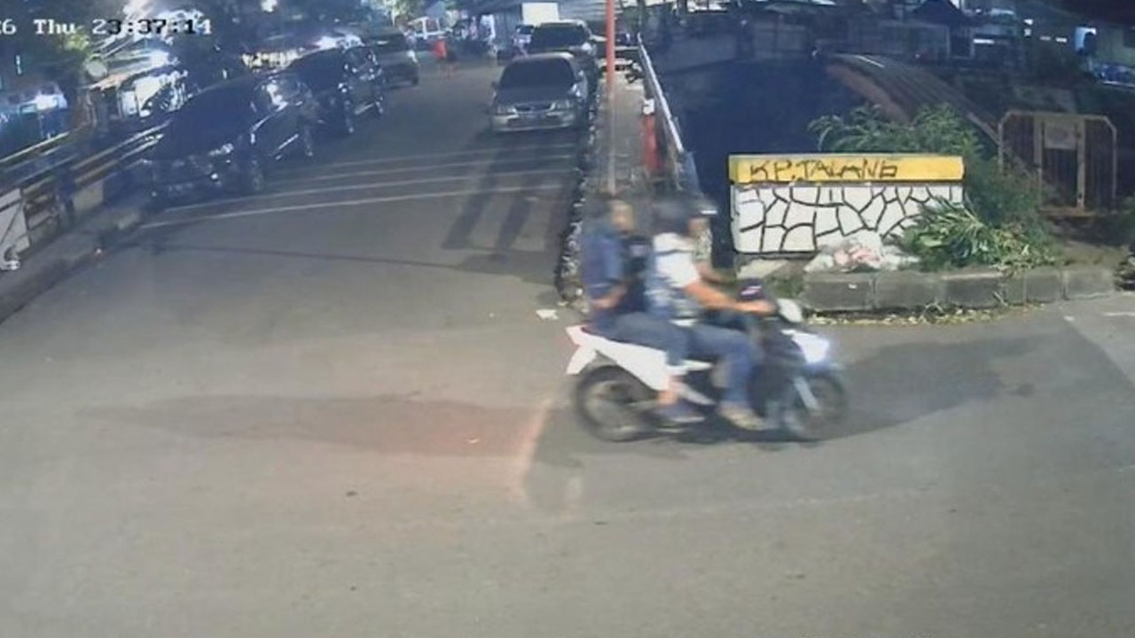 Aktivis Buruh Desak Polisi Segera Tangkap Dalang Penyiraman Air Keras ke Andrie Yunus