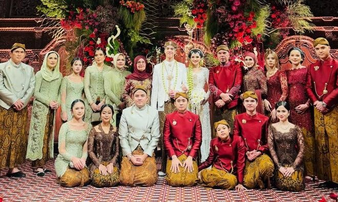 Ahmad Dhani Perlihatkan Foto Pernikahan El Rumi dengan Syifa Hadju